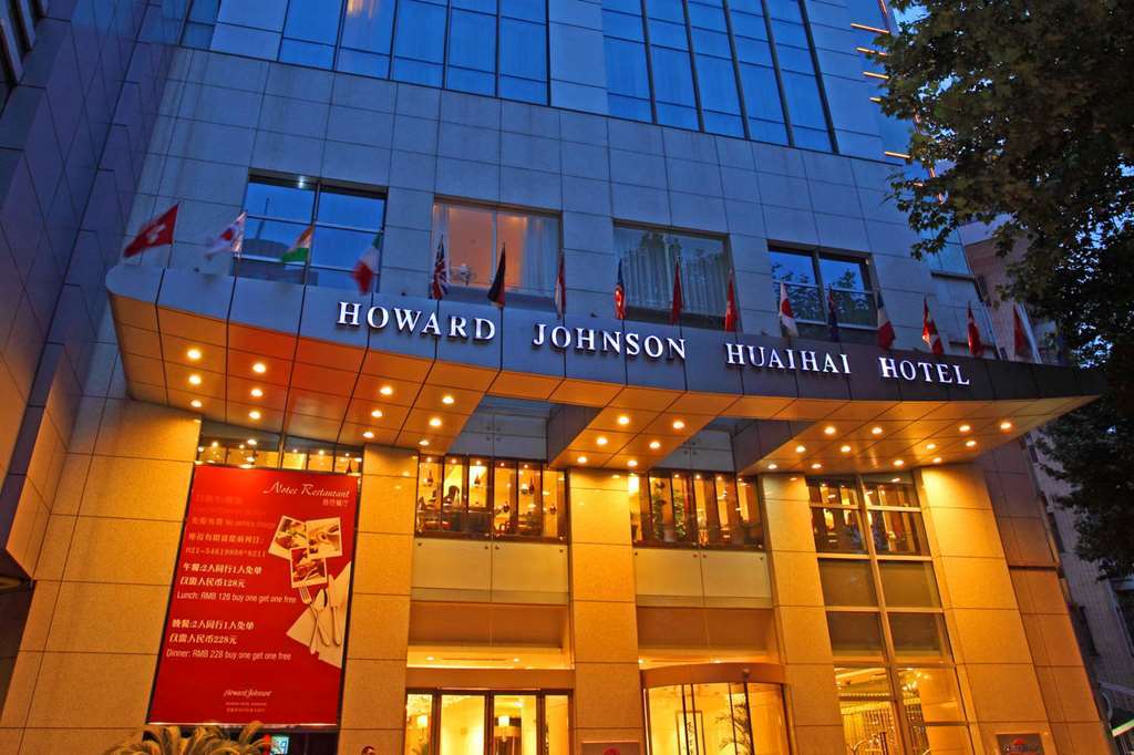 Howard Johnson Huaihai Hotel Shanghai Exterior photo